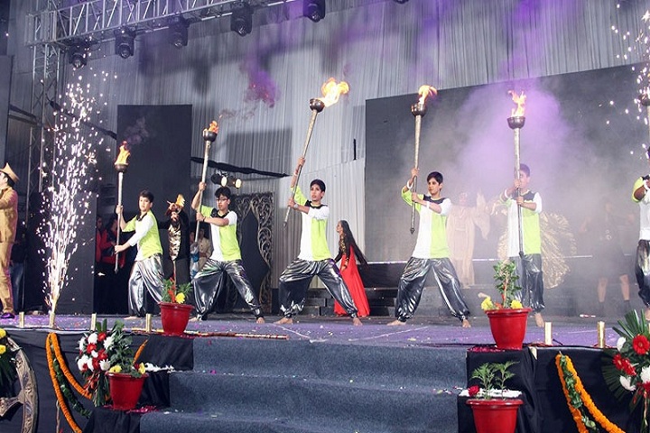 G D Goenka School-Dance