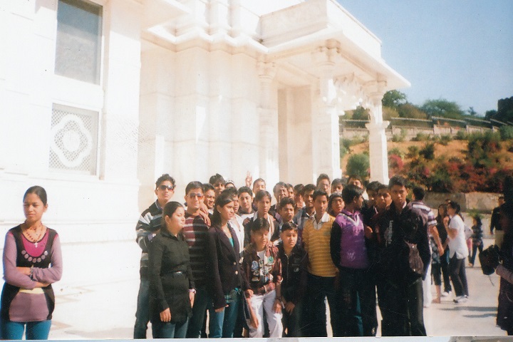 G.D Lancers Public School-Educational tour
