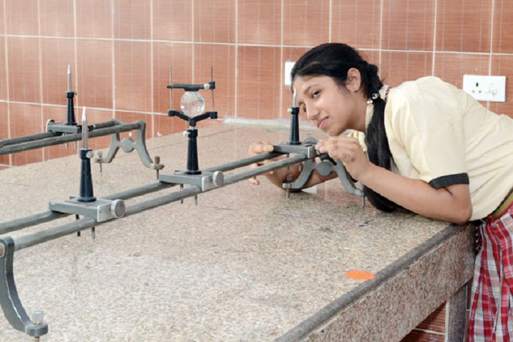 Gitarattan Jindal Public School-Laboratory2