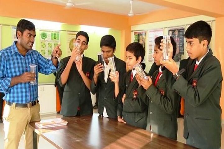 Narayana English Medium School-Biology Lab