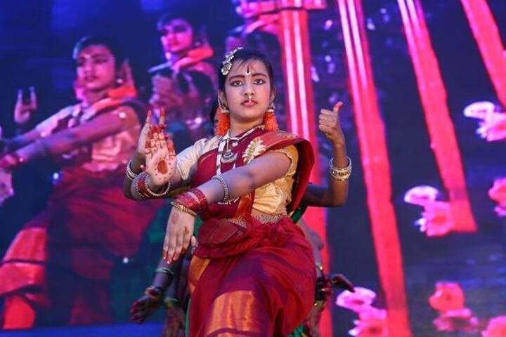Narayana English Medium School-Classical Dance