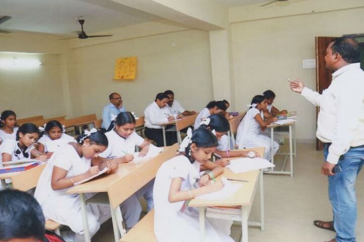 Narayana English Medium School-Classroom