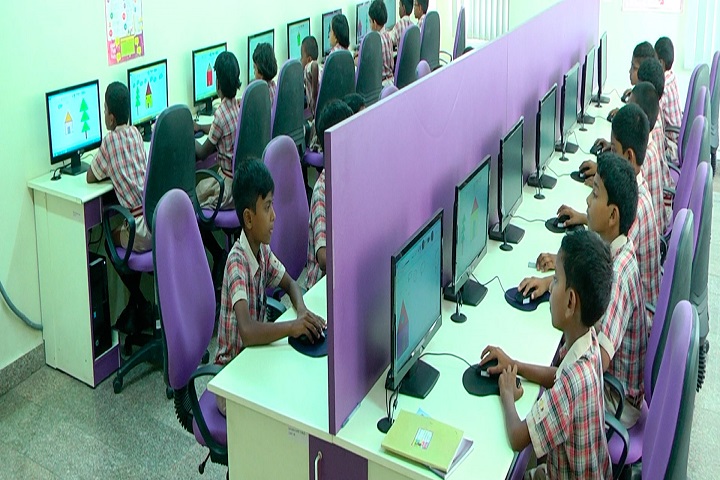 Navaneeta Public School-Computer Lab