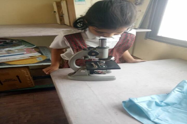 Rainbow Public School-Biology lab