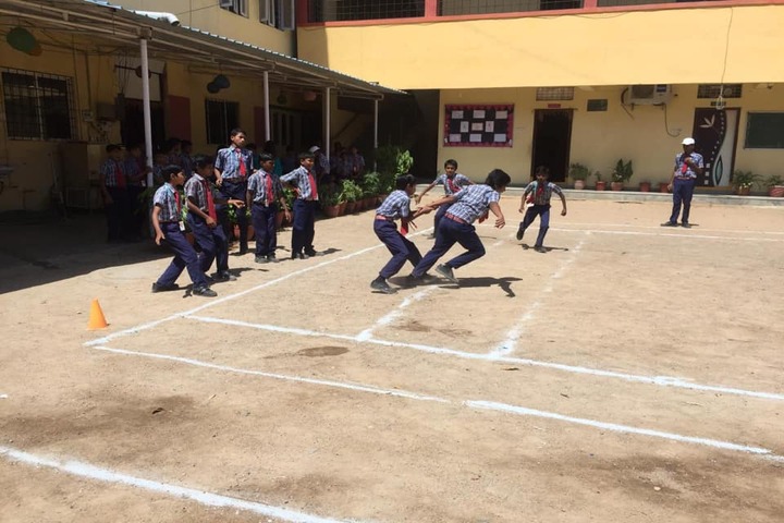 S M P Model High School-Sports
