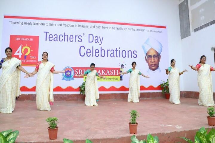 Sri Prakash Synergy School- Teachers Day