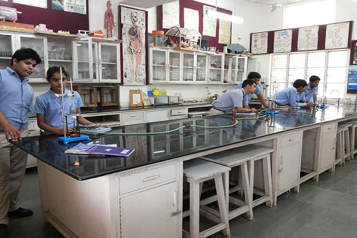 Gyan Devi Salwan Public School-Chemistry Lab