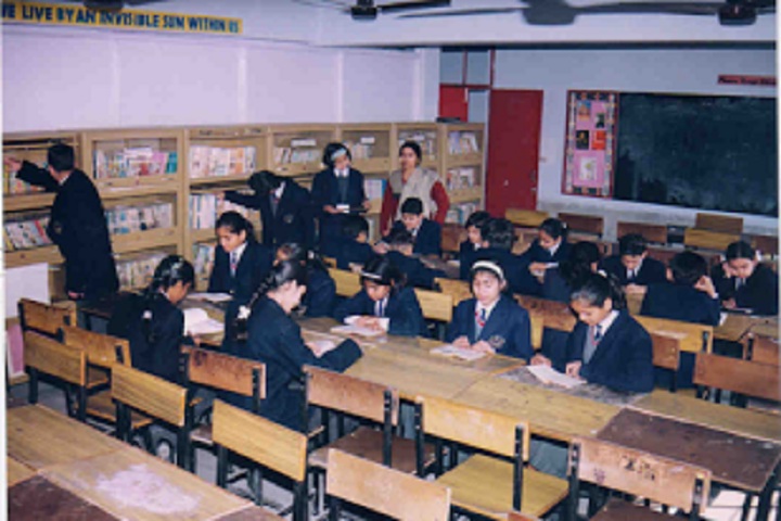 Holy International School-Library