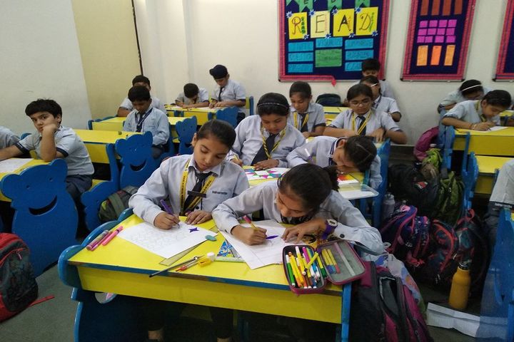 Indraprastha World School-Art room