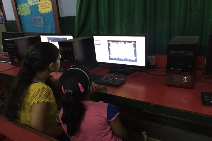 J D Tytler School-Computer Lab