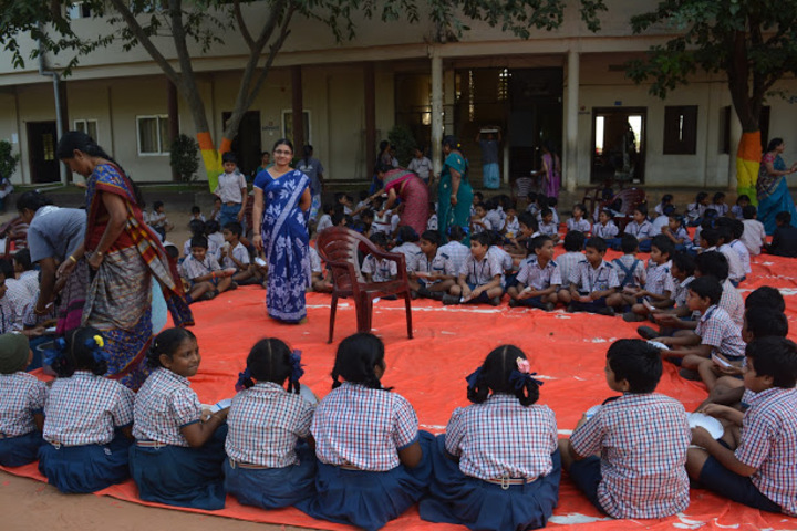 Sri Vijnana Vihara English Medium School-Childrens Day Celebrations