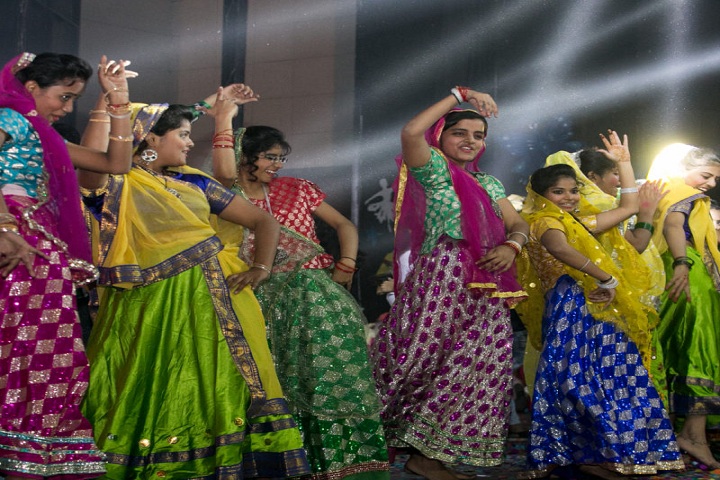 Kala Niketan International School-Events dance