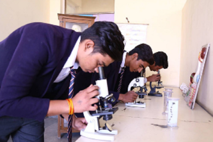 Kala Niketan International School-Laboratory biology