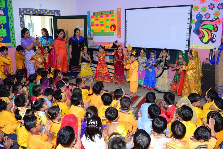 Lilawati Vidya Mandir Senior Secondary School-Janmashtami