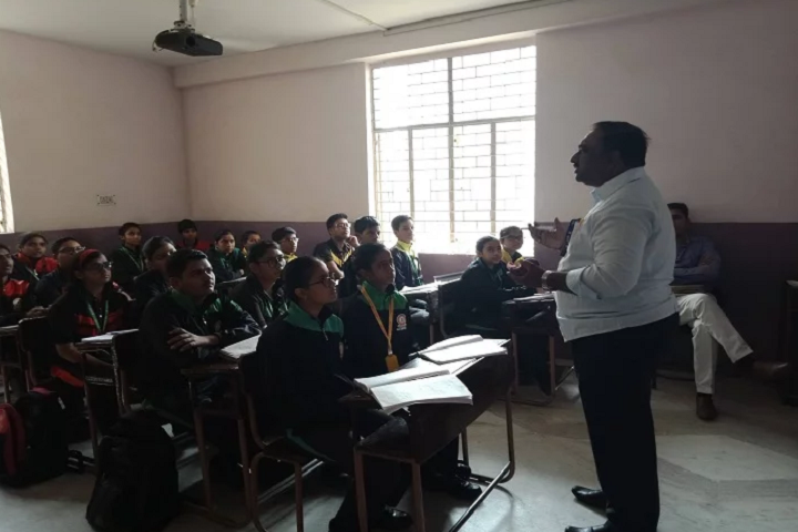Mata Bhatee Devi Public School-Classroom with teacher