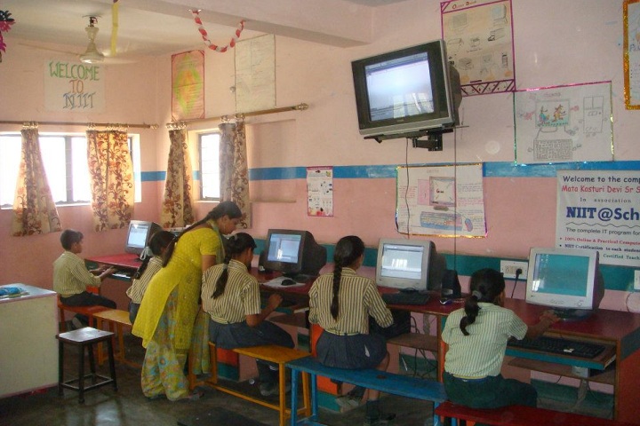 Mata Kasturi Devi Public School-IT-Lab