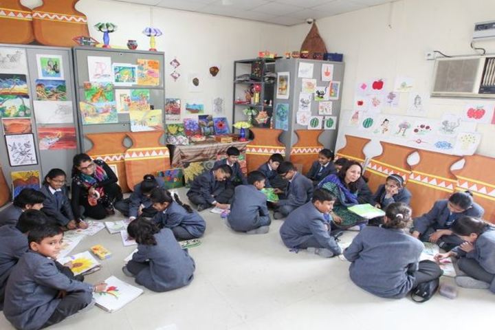 MDH International School-Art and Craft