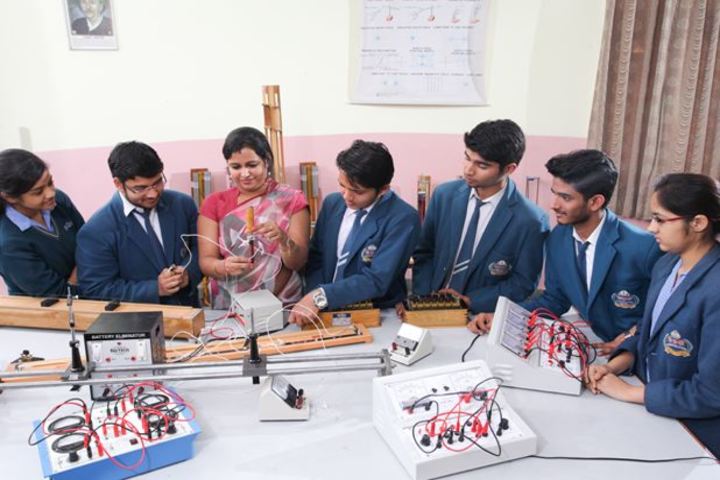 MDH International School-Physics Lab