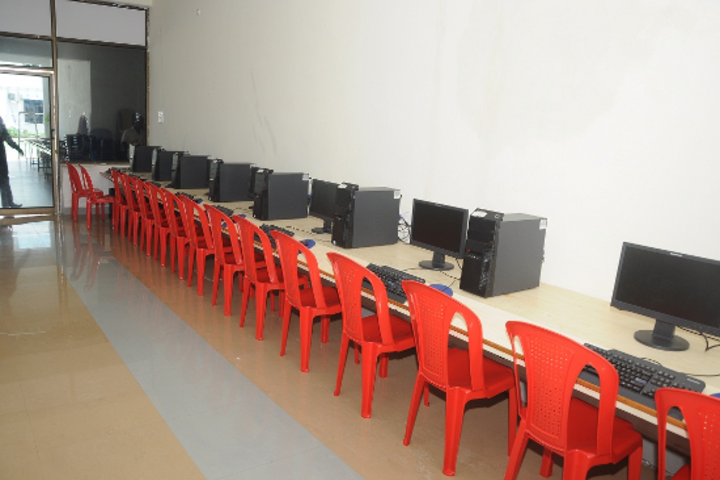 Swarnandhra International School-Computer Lab