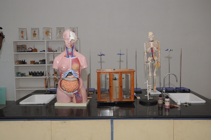 Swarnandhra International School-Science Lab