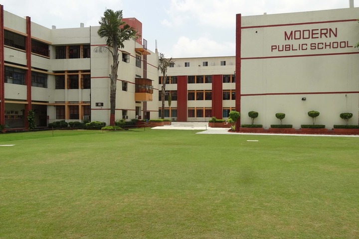 Modern Public School-School Building