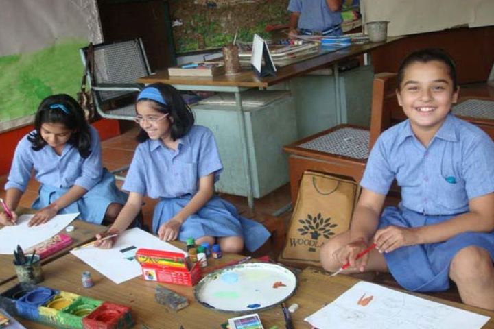 Modern School-Junior Art Room