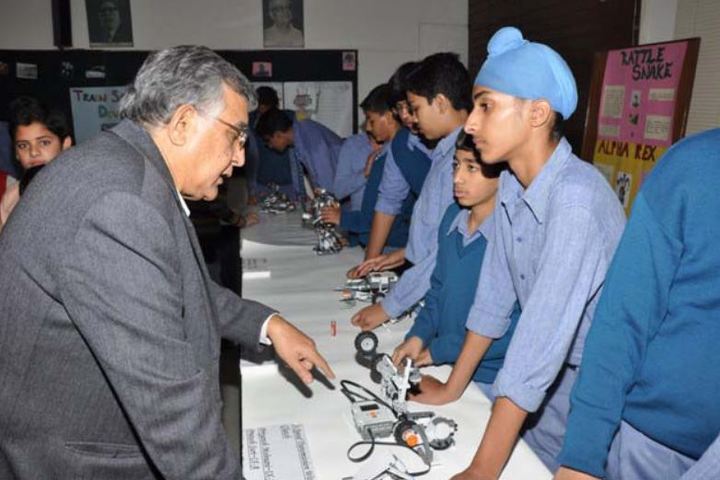 Modern School-Robotics Lab