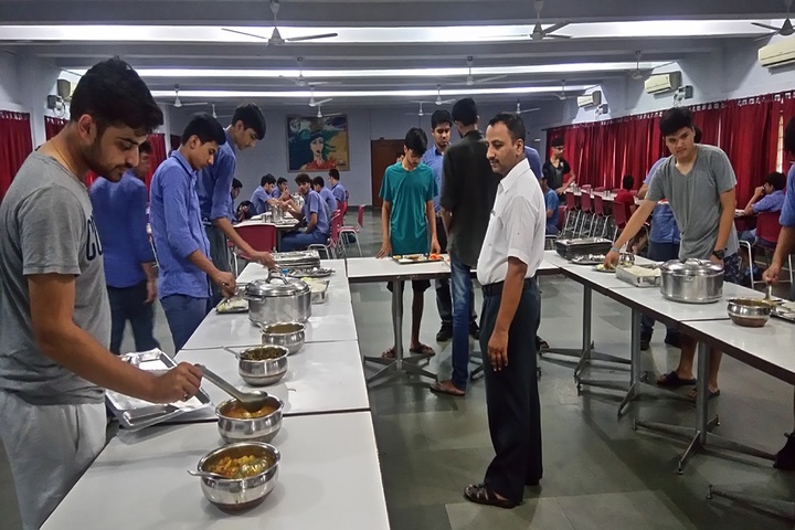 Modern School-Mess