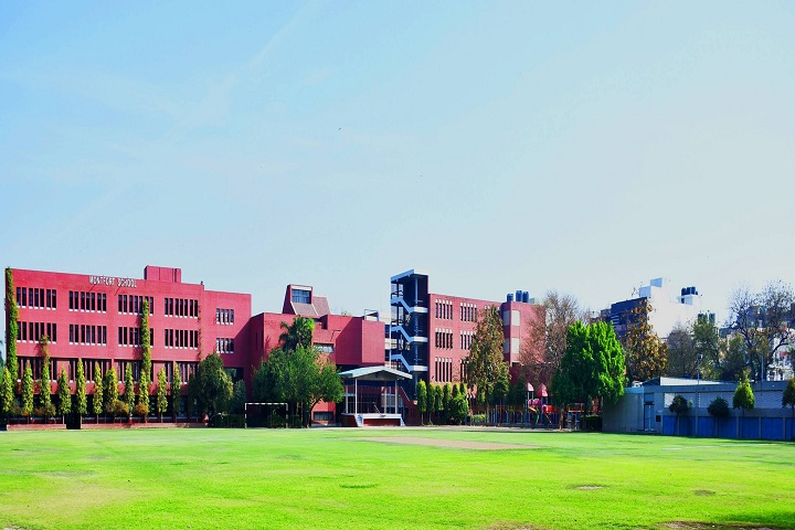 Montfort School-School Building
