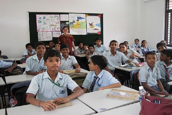 N D M C Navyug Senior Secondary School-Class Room