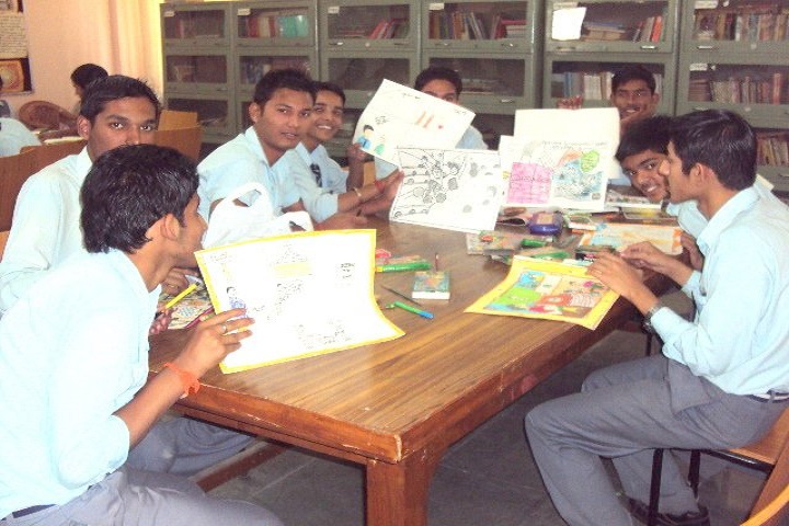 N D M C Navyug Senior Secondary School-Library