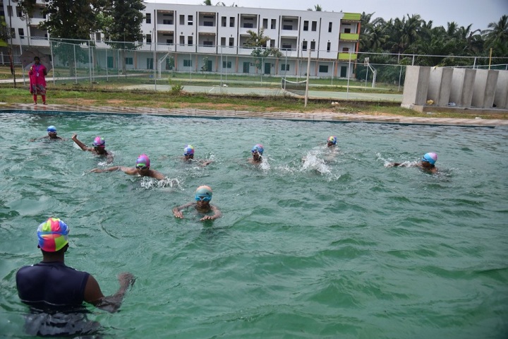 Tilford School- Swimming Pool