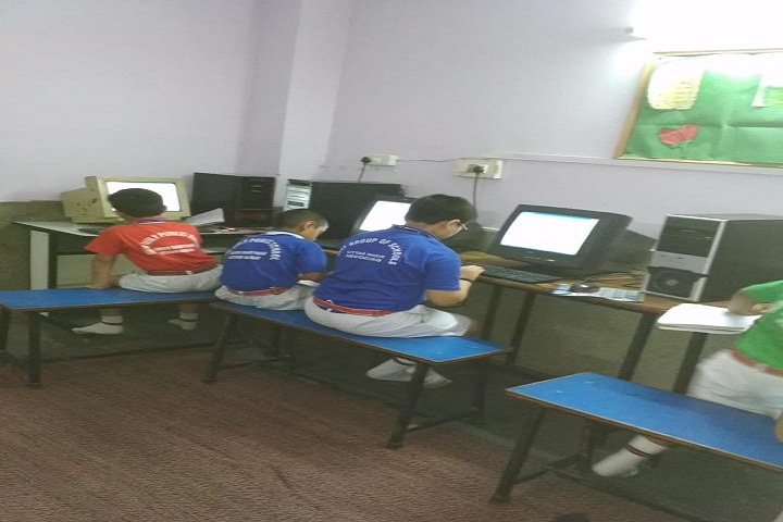New Holy Public School-Computer Lab