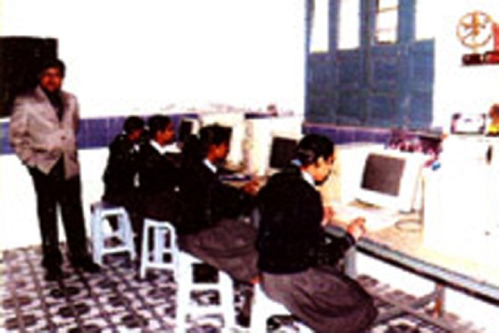 New Saraswati Public Secondary School-Computer Lab