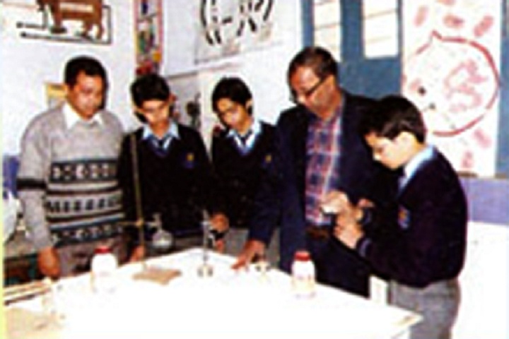 New Saraswati Public Secondary School-Lab