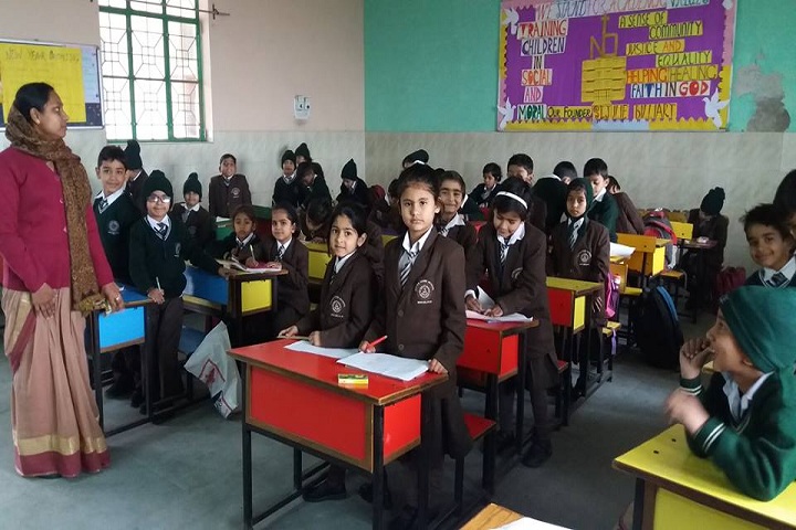 Notre Dame School-Kids classroom