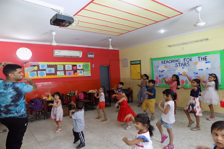 P G D A V Sr Sec School-Dance class