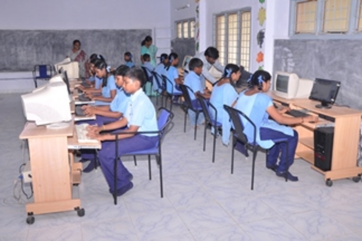 Ushodaya English Medium School- Computer lab