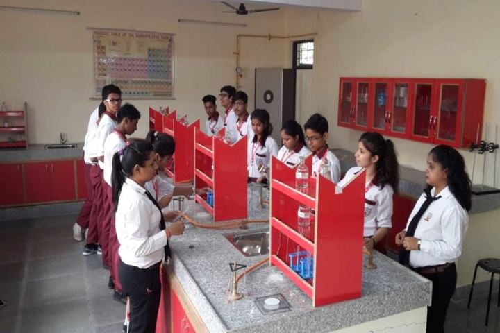 Queen Global International School-Chemistry Lab