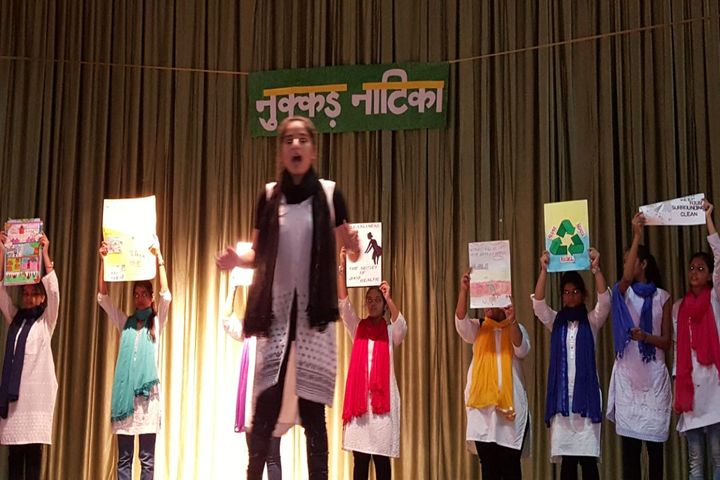 Queen Marys Girls Senior Secondary School-Nakkad Natak