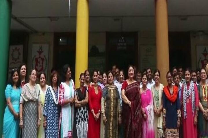 Rajkiya Pratibha Vikas Vidyalaya-Staff