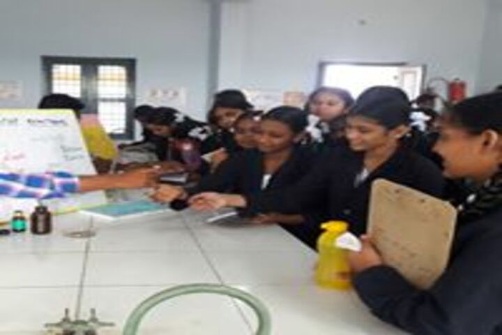 Vignan High School-Chemistry Lab