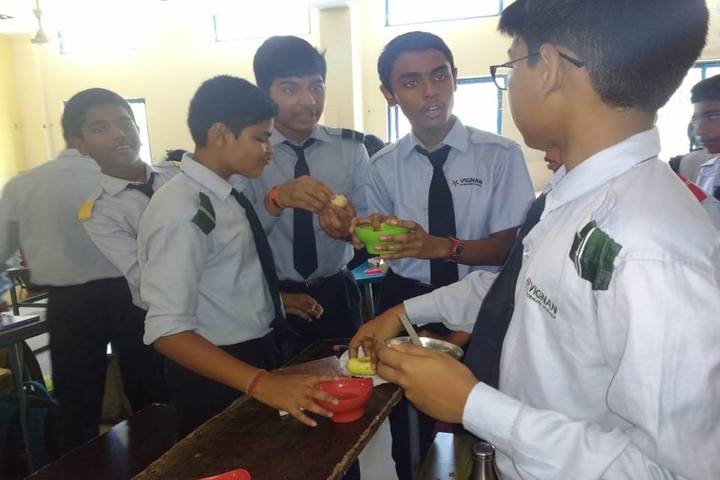 Vignan Vidyalayam High School-Food Festival
