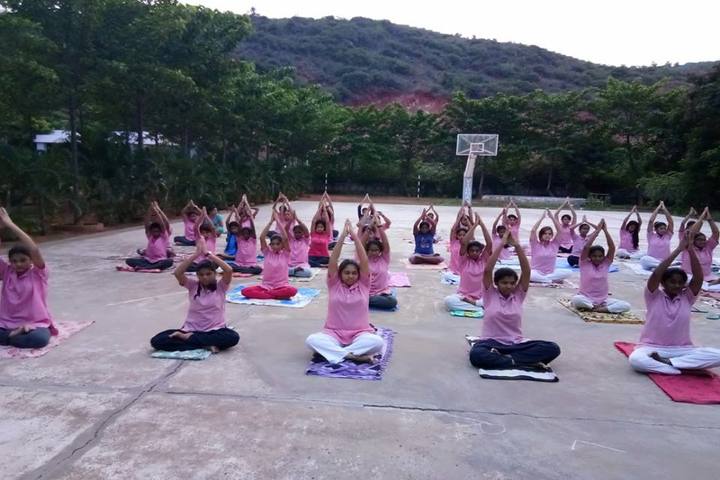 Vignan Vidyalayam High School-Yoga