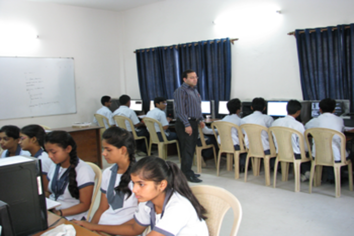Rashtra Shakti Vidyalaya-Computer Lab