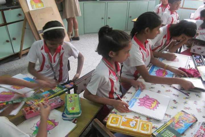 Red Roses Public School-Art