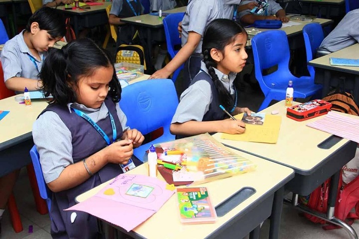 Rukmani Devi Public School-Art and Crafts