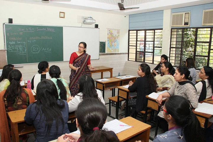 Rukmani Devi Public School-Classroom
