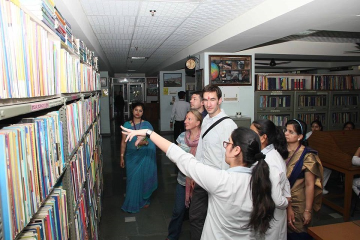 Rukmani Devi Public School-Library