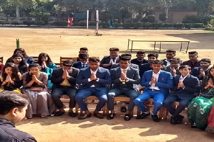 Saraswati Bal Mandir Senior Secondary School-Farewell